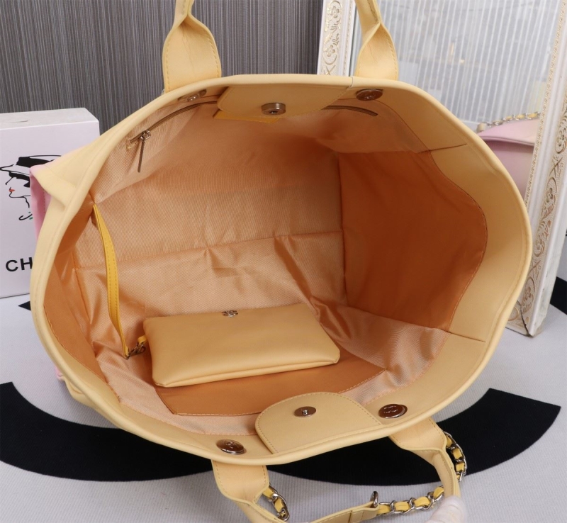 Ch**el shopping bags